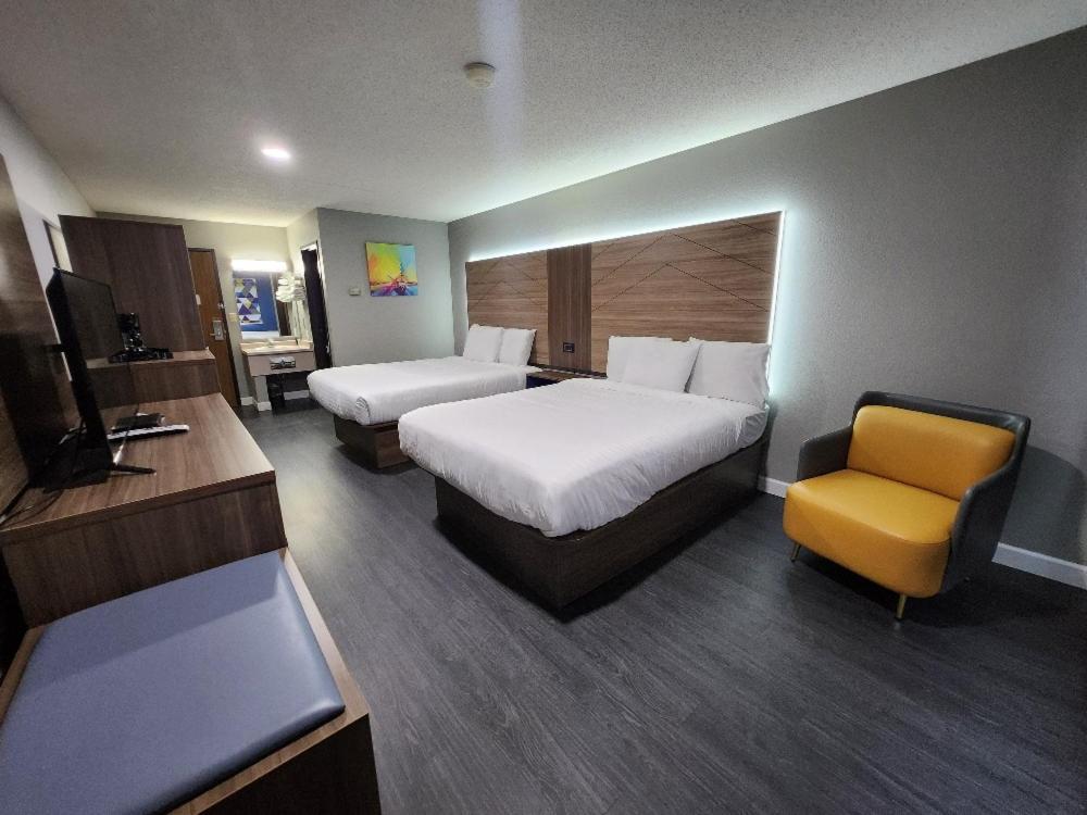 Motel Super 8 By Wyndham Hayward Wi Extérieur photo