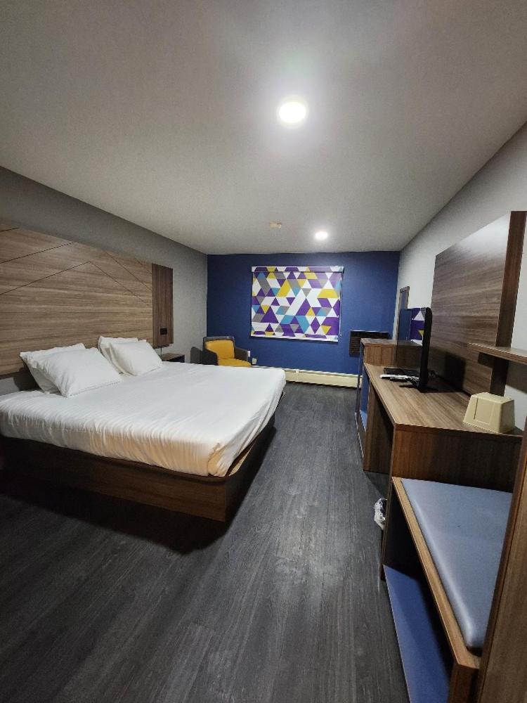 Motel Super 8 By Wyndham Hayward Wi Extérieur photo
