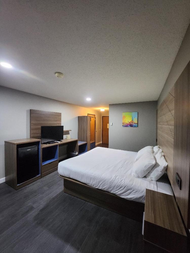 Motel Super 8 By Wyndham Hayward Wi Extérieur photo