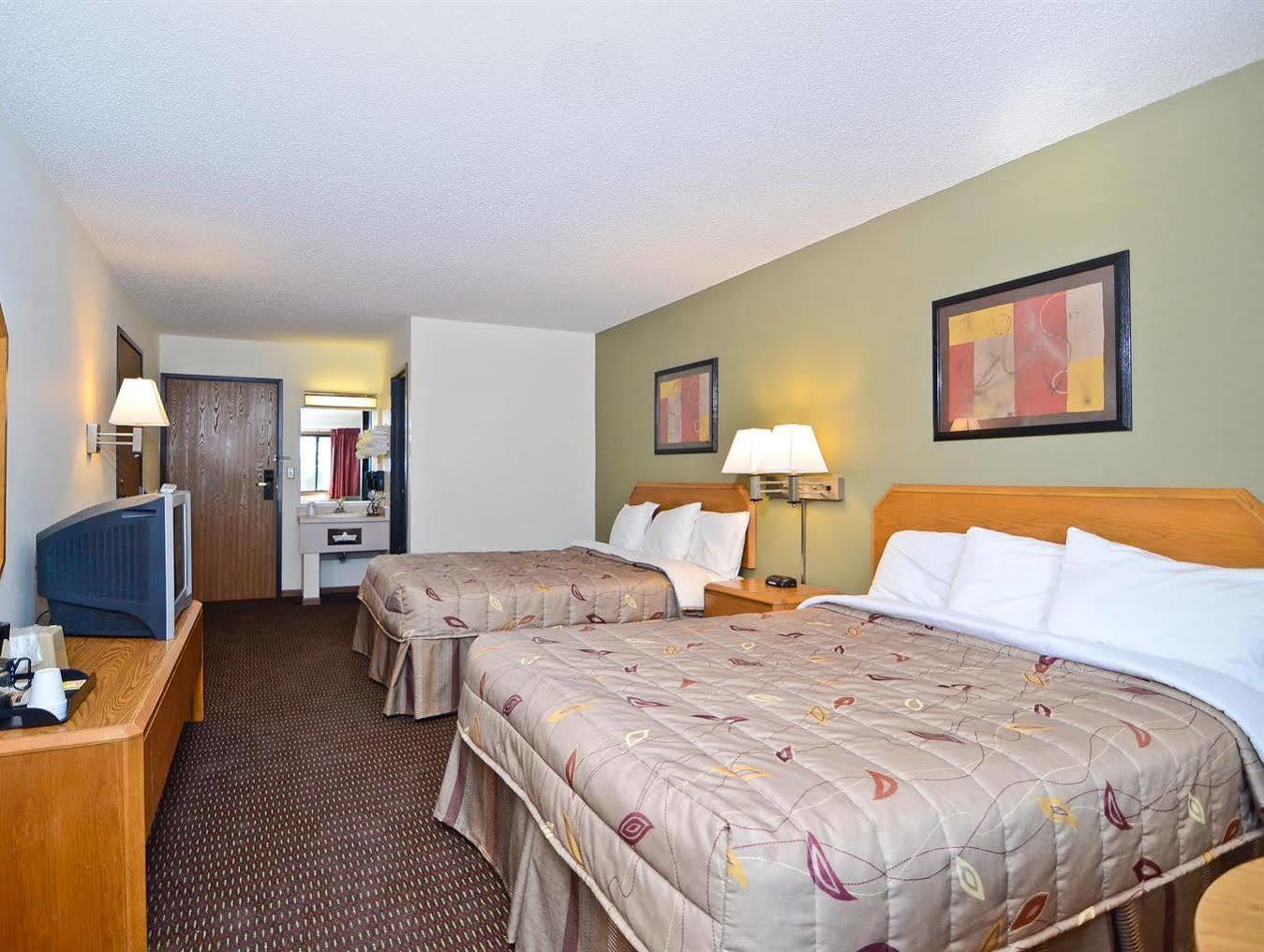 Motel Super 8 By Wyndham Hayward Wi Extérieur photo