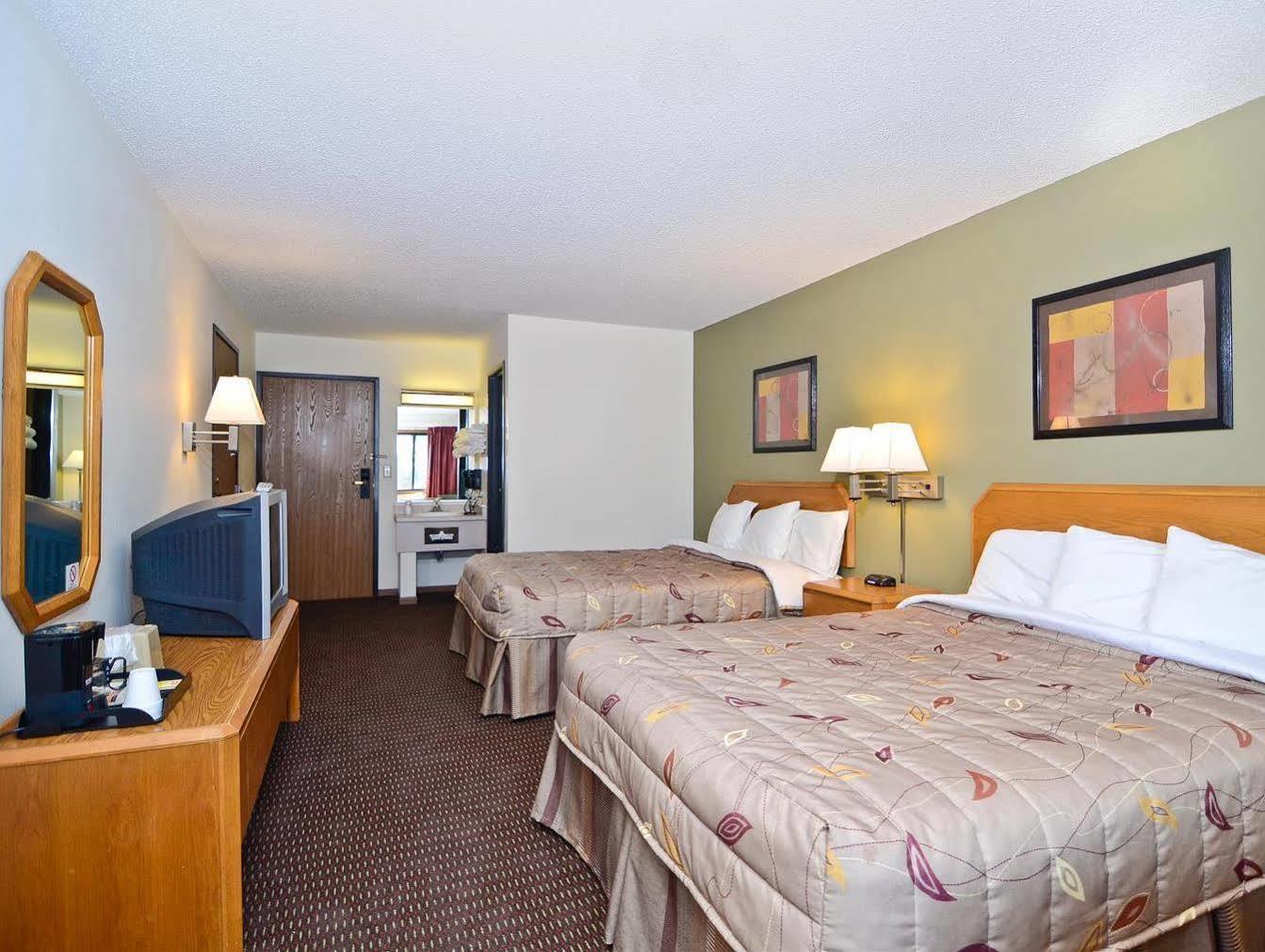 Motel Super 8 By Wyndham Hayward Wi Extérieur photo